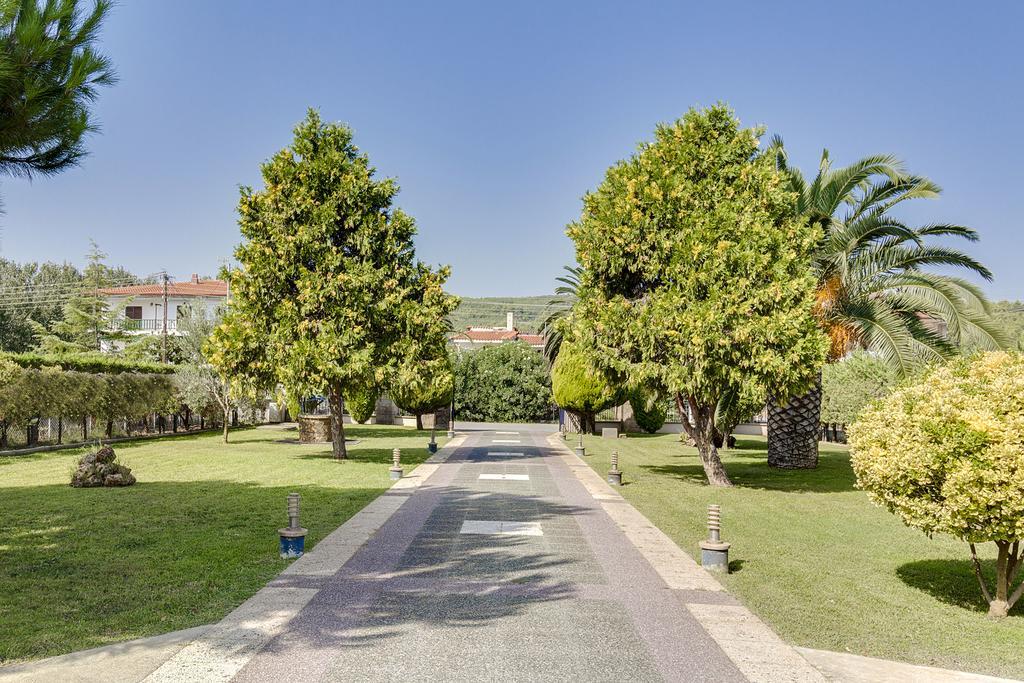 Villa Nefeli - Akti Salonikiou A Ájosz Nikólaosz Kültér fotó